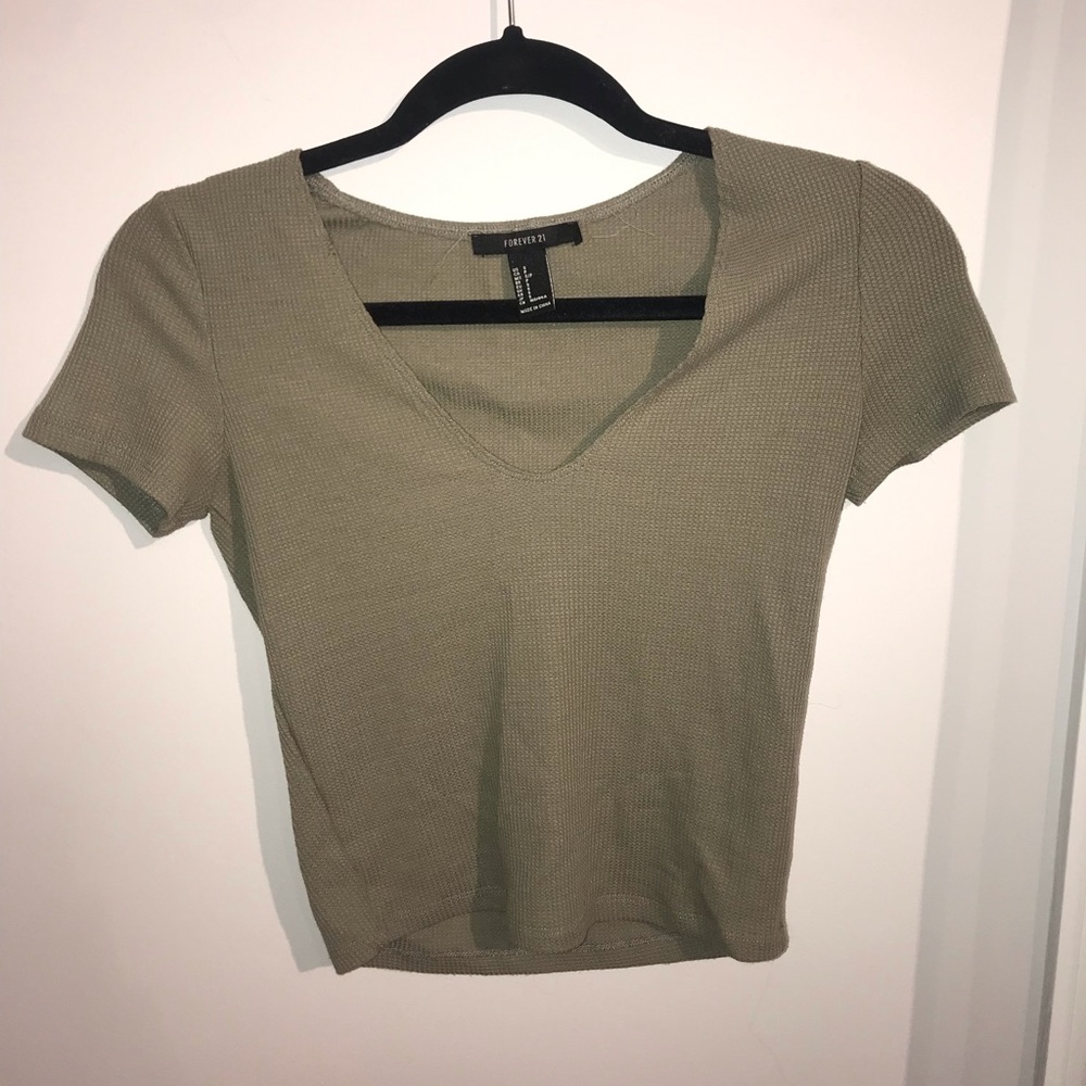 Green Scoop Neck T-shirt